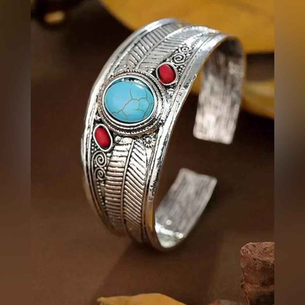 - Sally  BRACELET